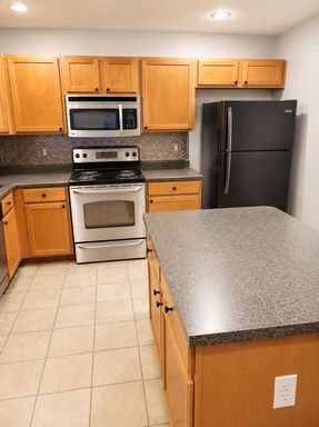 2-Bedroom Condo with Pool Access Near Wake Forest – photo 1