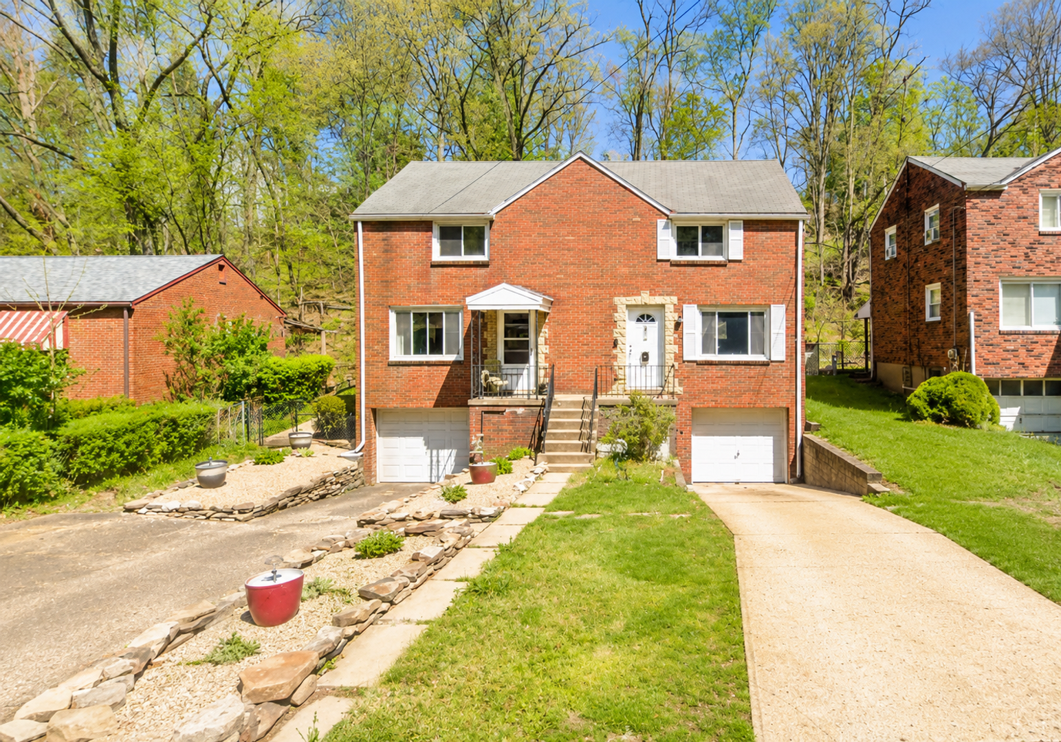 Pittsburgh House: 600 Maytide Street