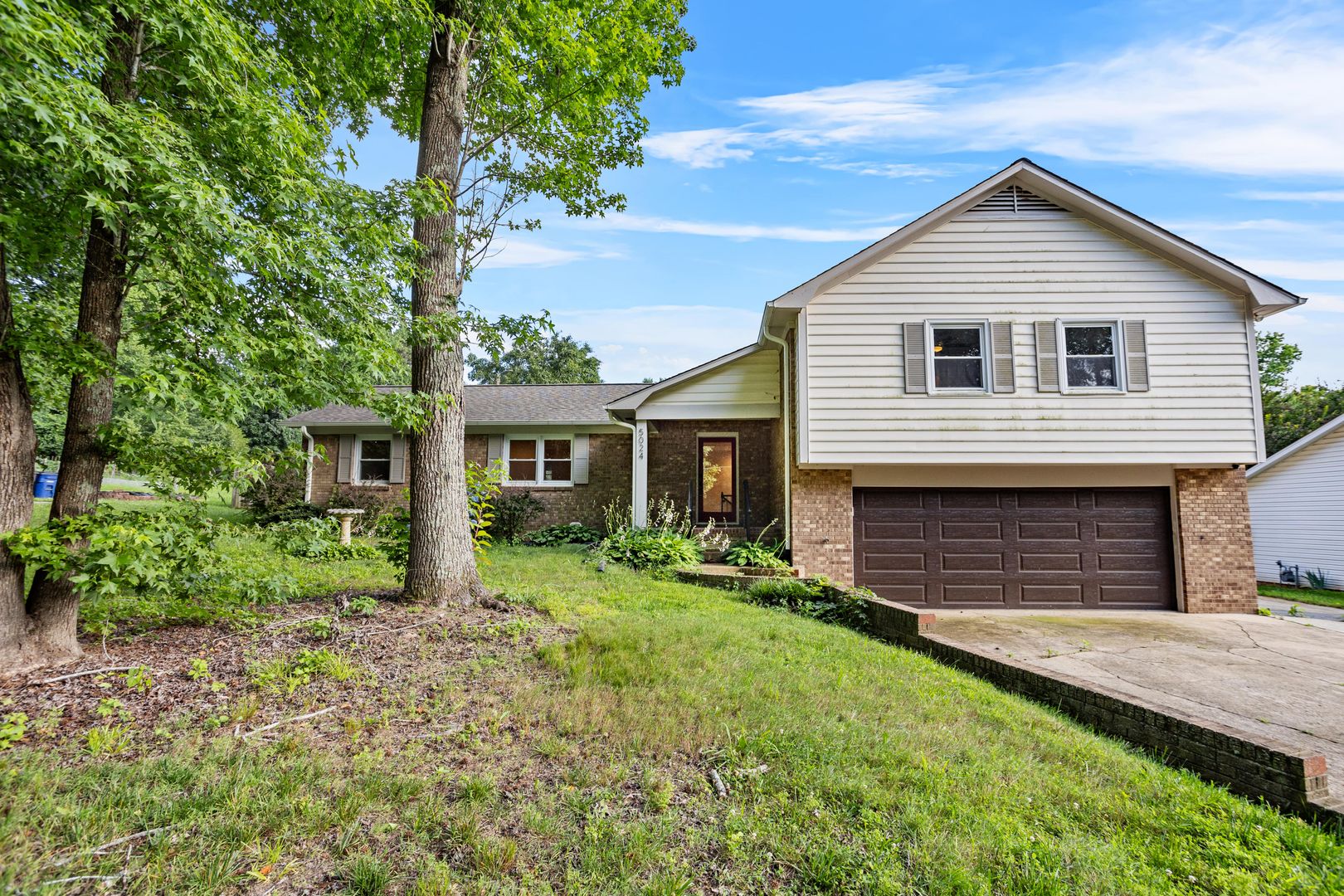Winston-Salem House: 5024 Timbrook Lane