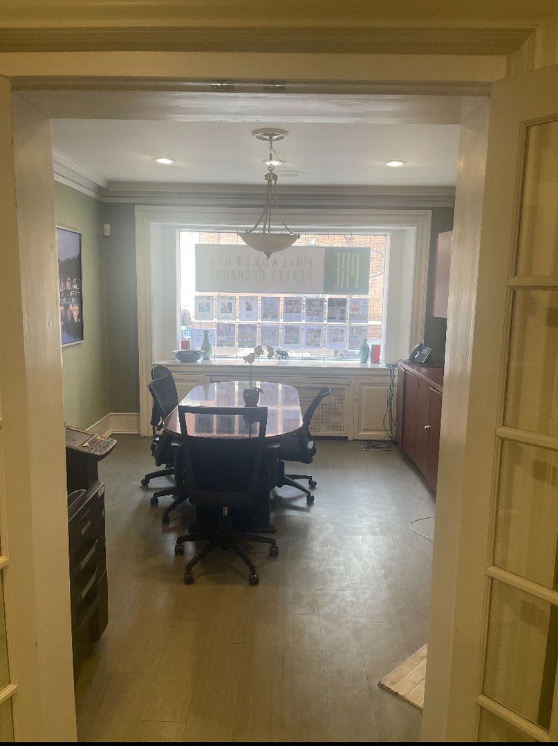 Philadelphia Apartment: 1608 Spruce Street