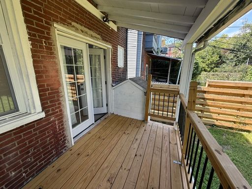 Listing photo thumbnail