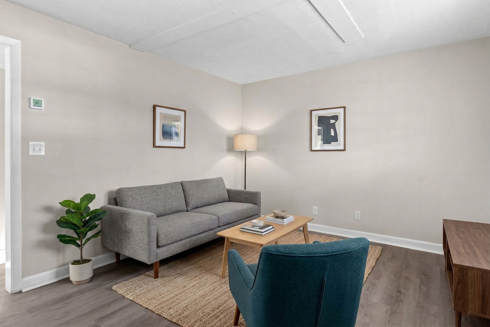 Rural Hall Apartment: 500 Bethania Rural Hall Rd