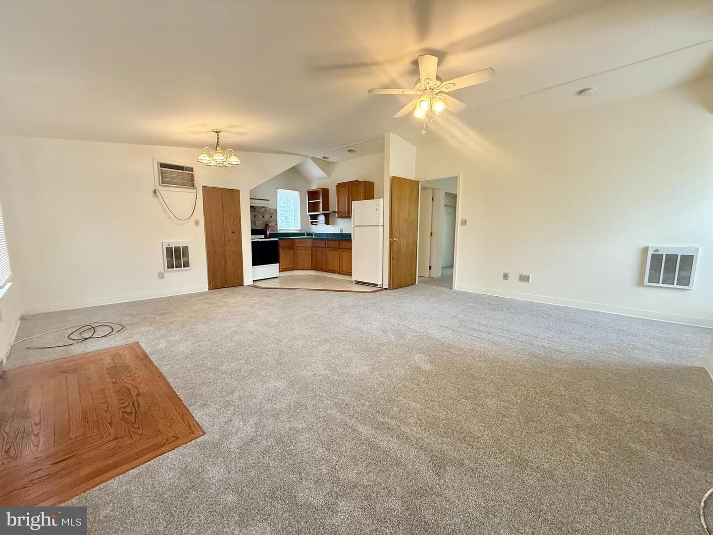 Folcroft Apartment: 604 Primos Ave