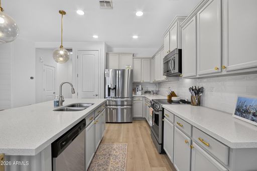Listing photo thumbnail