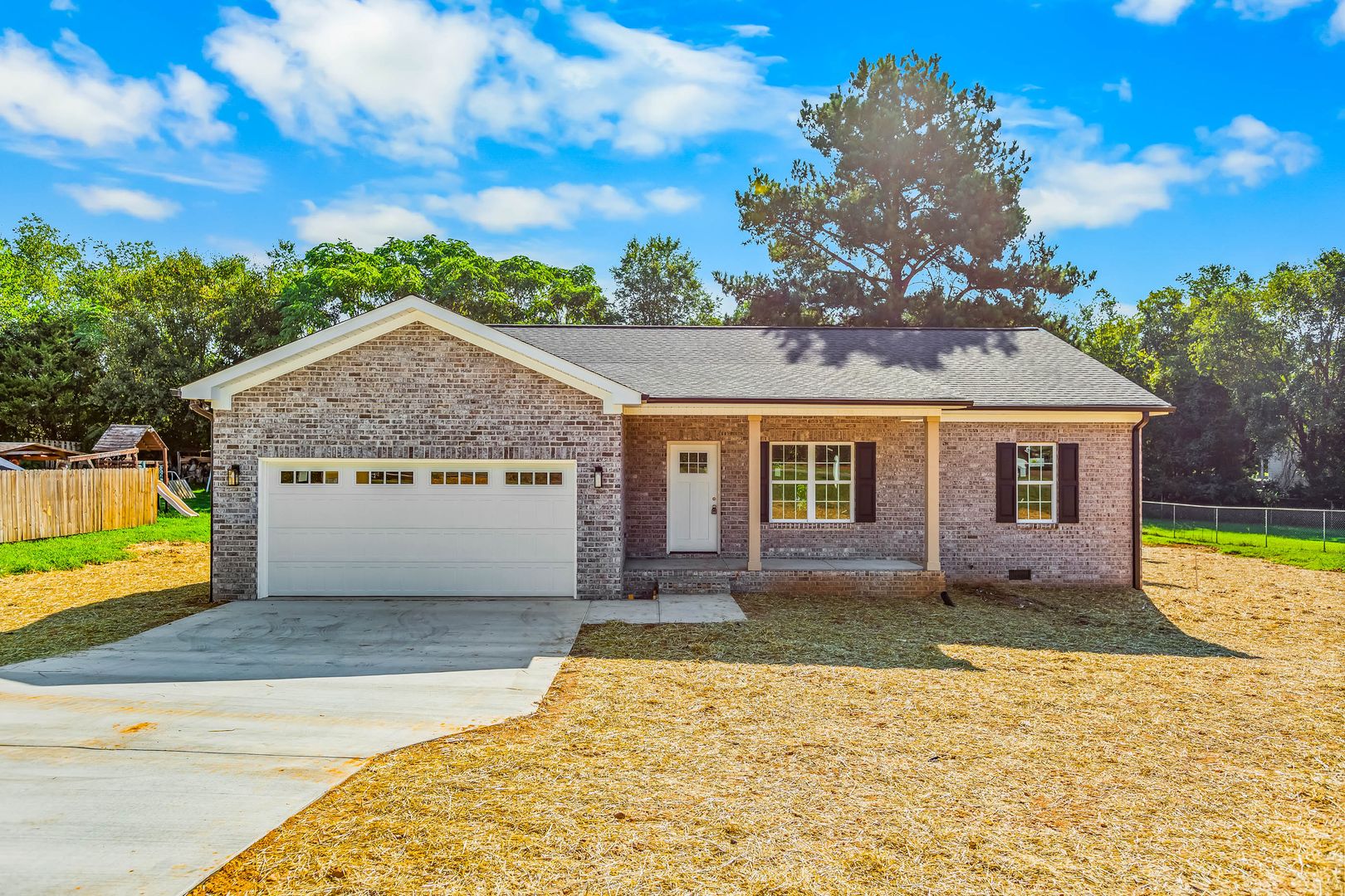 Winston Salem House: 2459 Griffith Rd