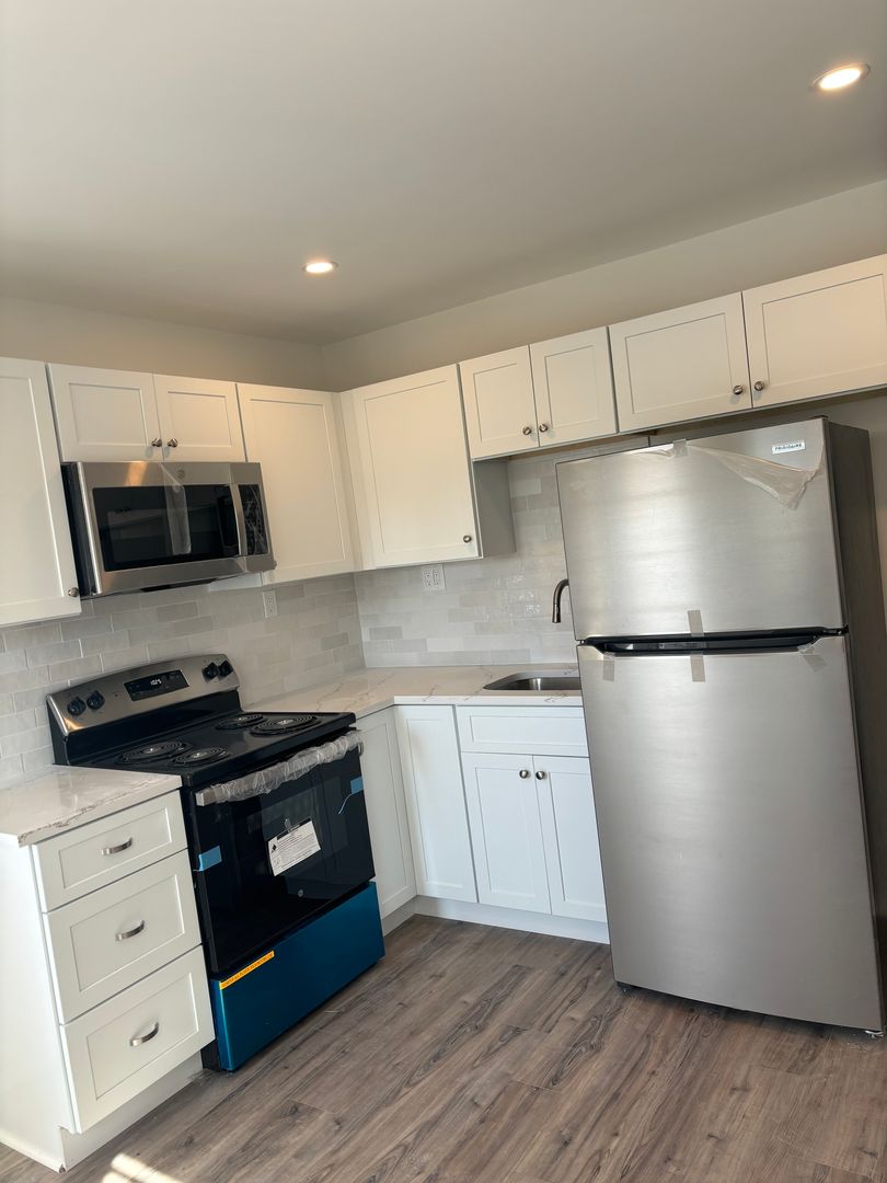 Villas Apartment: 306 Fulling Mill Road