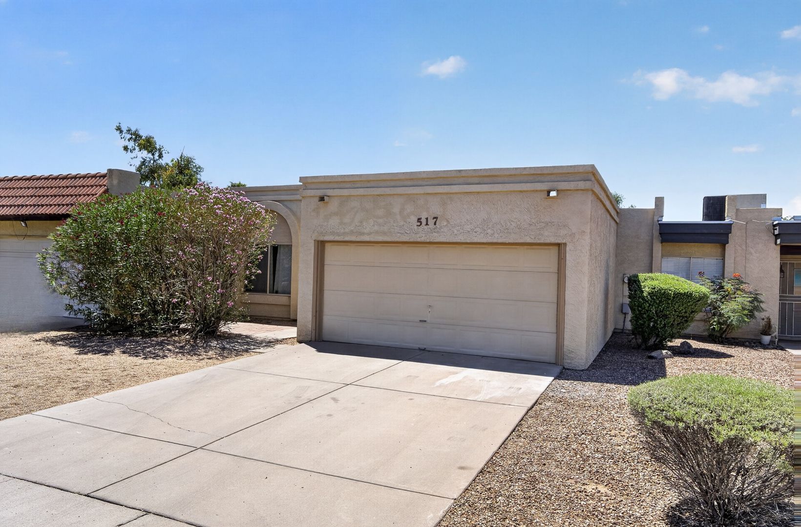 Tempe House: 517 W Duke Dr