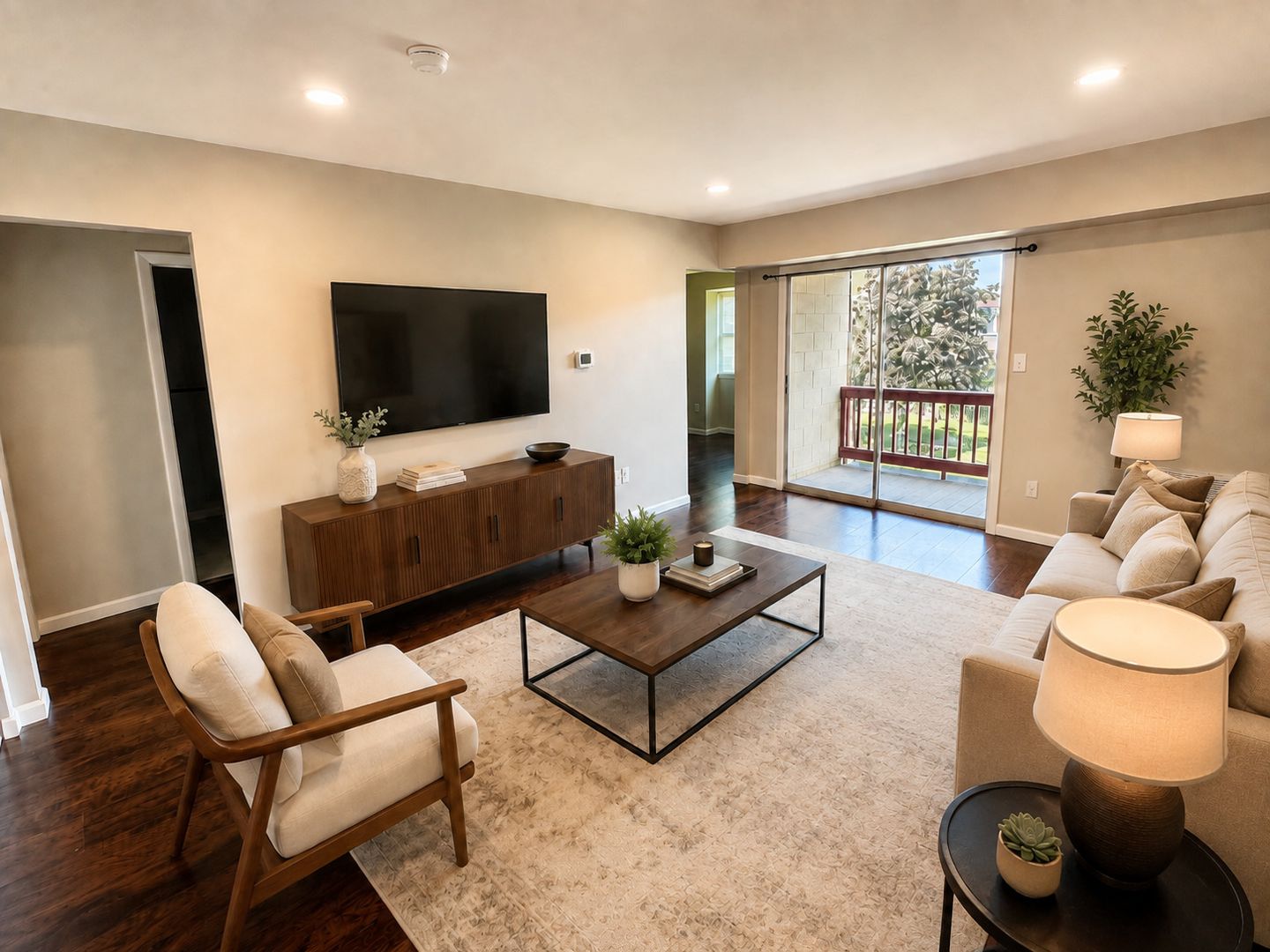 Burlington House: 1230 Liberte Ct