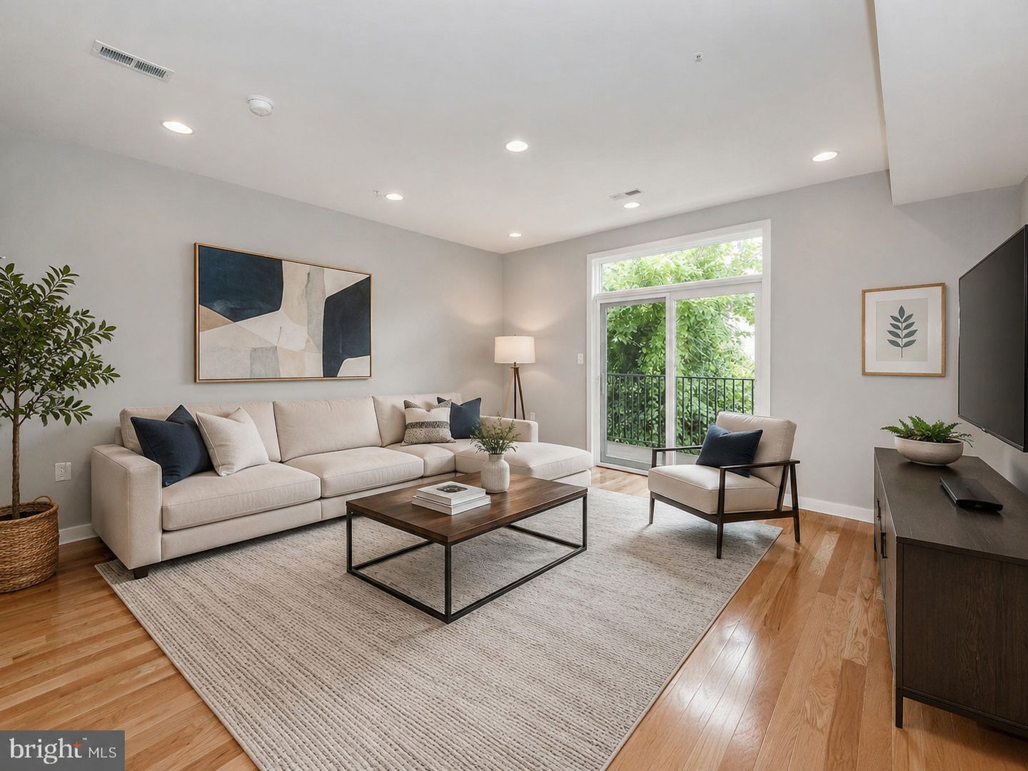 Philadelphia Apartment: 1735 Brandywine St