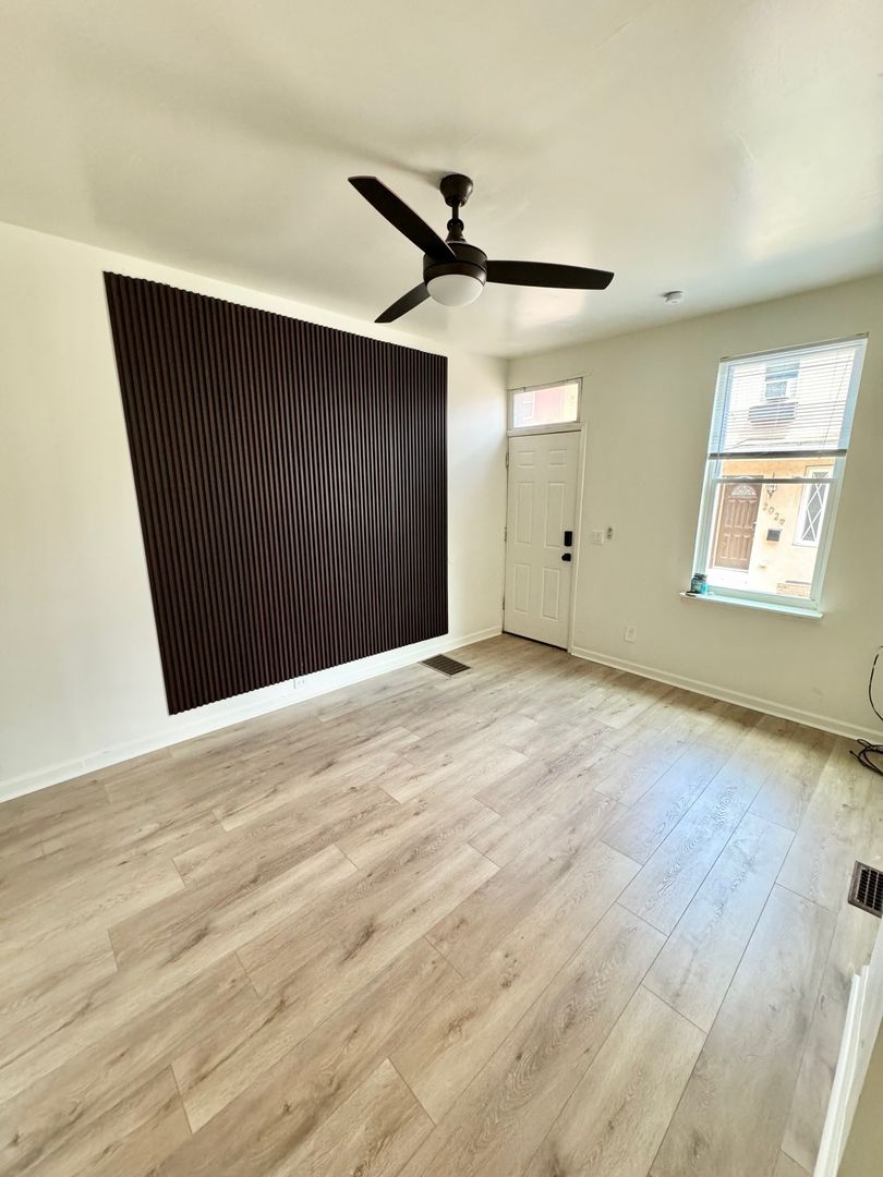 Philadelphia House: 2030 Waterloo St