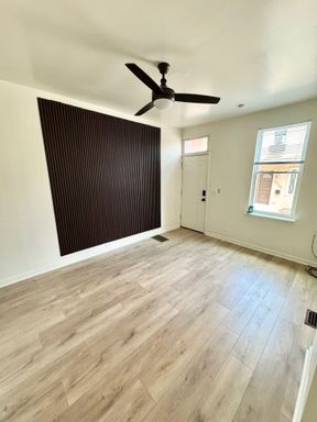 2030 Waterloo St, Philadelphia, PA 19122