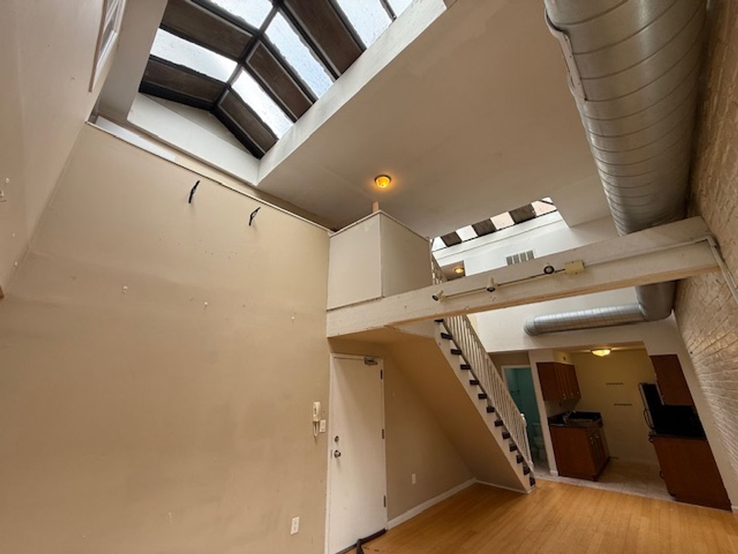 Philadelphia House: 126 S 11th St