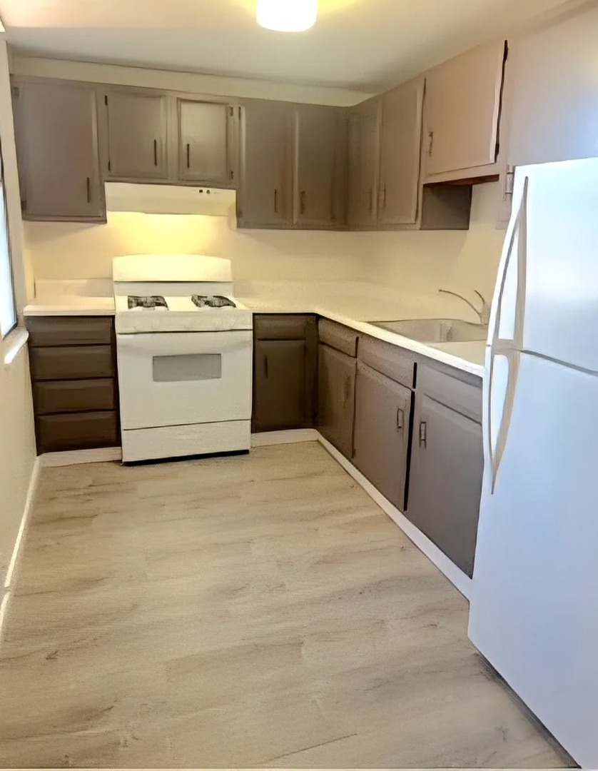 McKees Rocks Apartment: 321 Ella Street