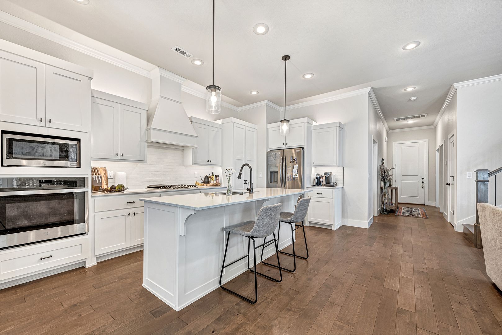 Fayetteville House: 2182 N Woodlark Ln
