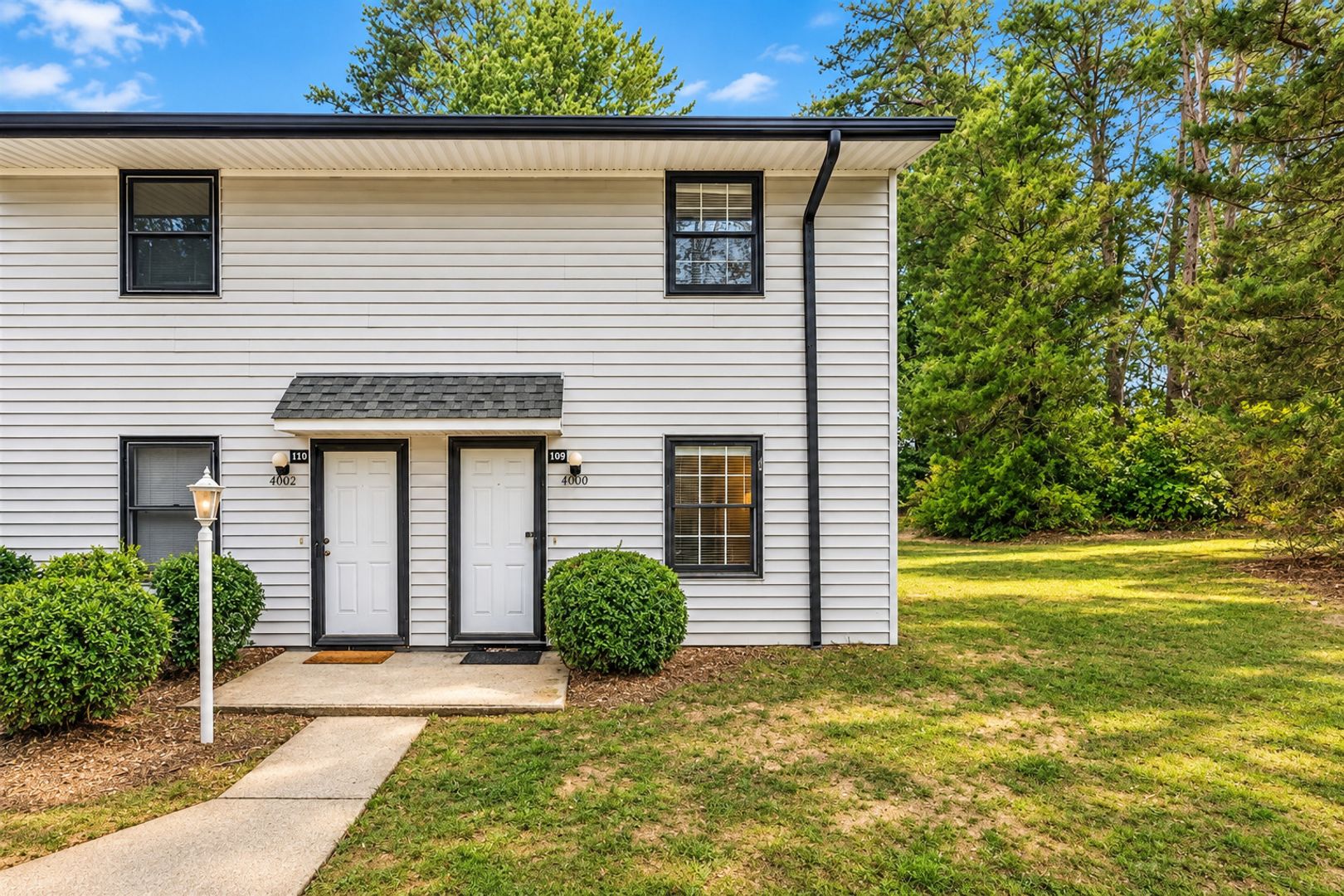 Winston-Salem House: 4000 South Bend Drive