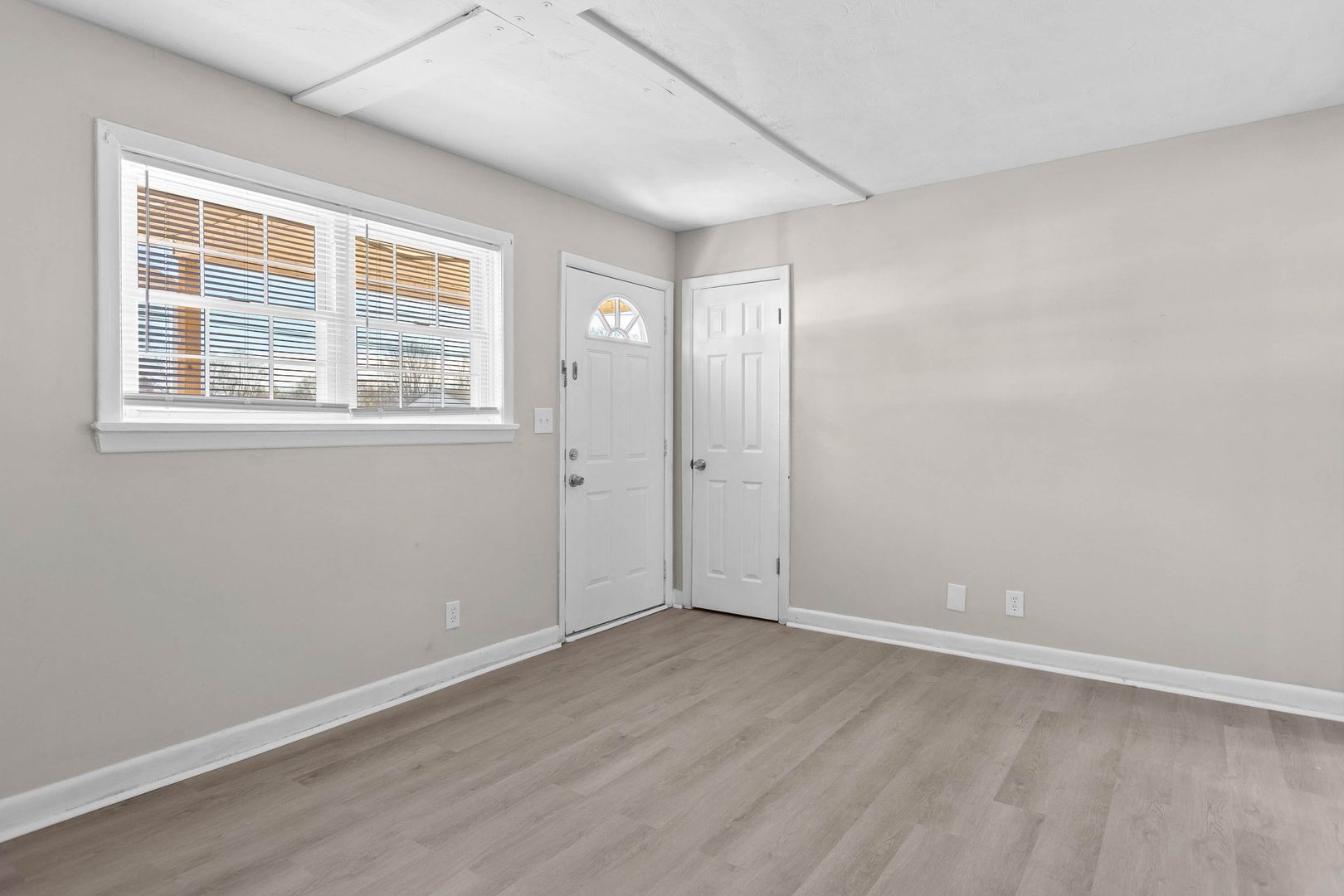 Rural Hall Apartment: 500 Bethania Rural Hall Rd