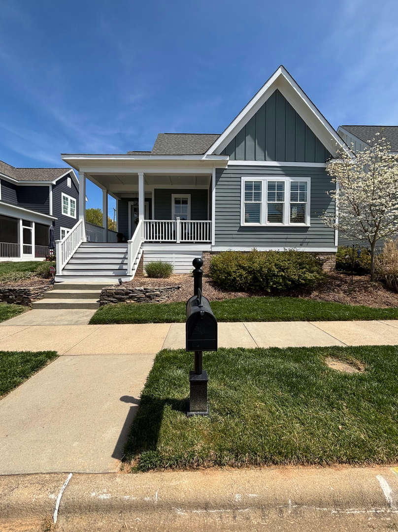 Winston-Salem House: 1544 Autumn Park Circle