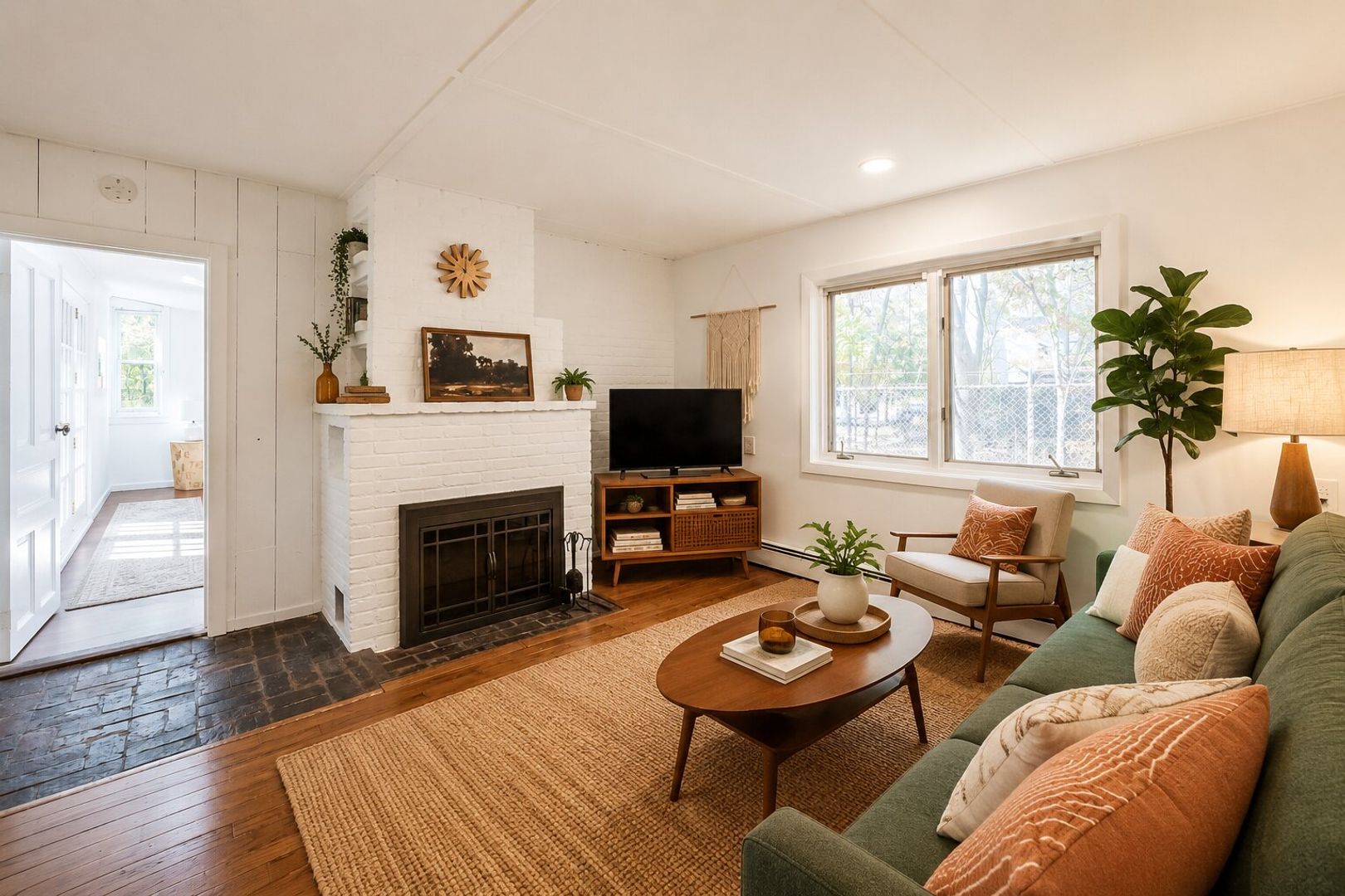 Doylestown House: 2692 Durham Rd
