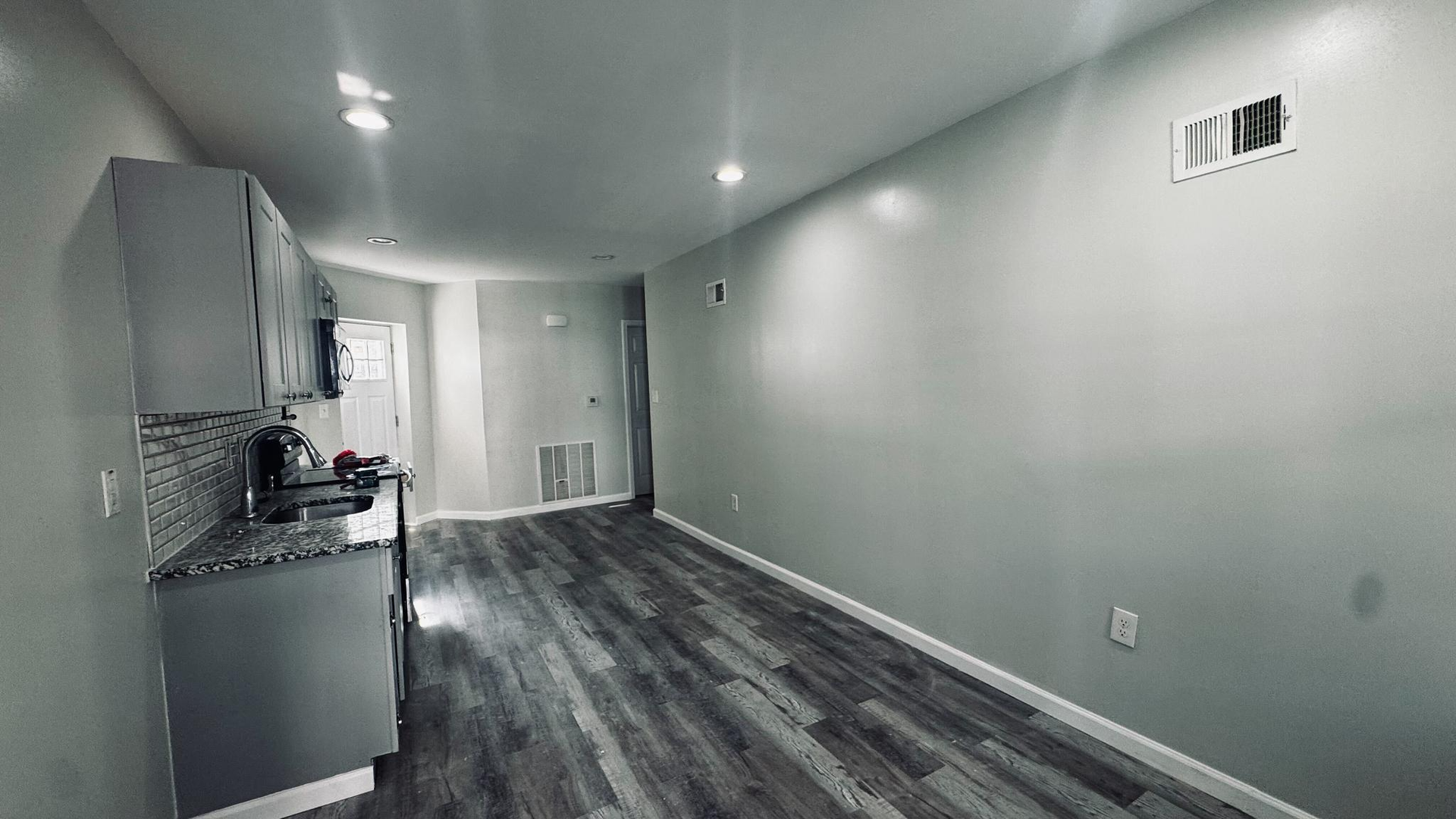 Philadelphia Apartment: 228 South Edgewood Street