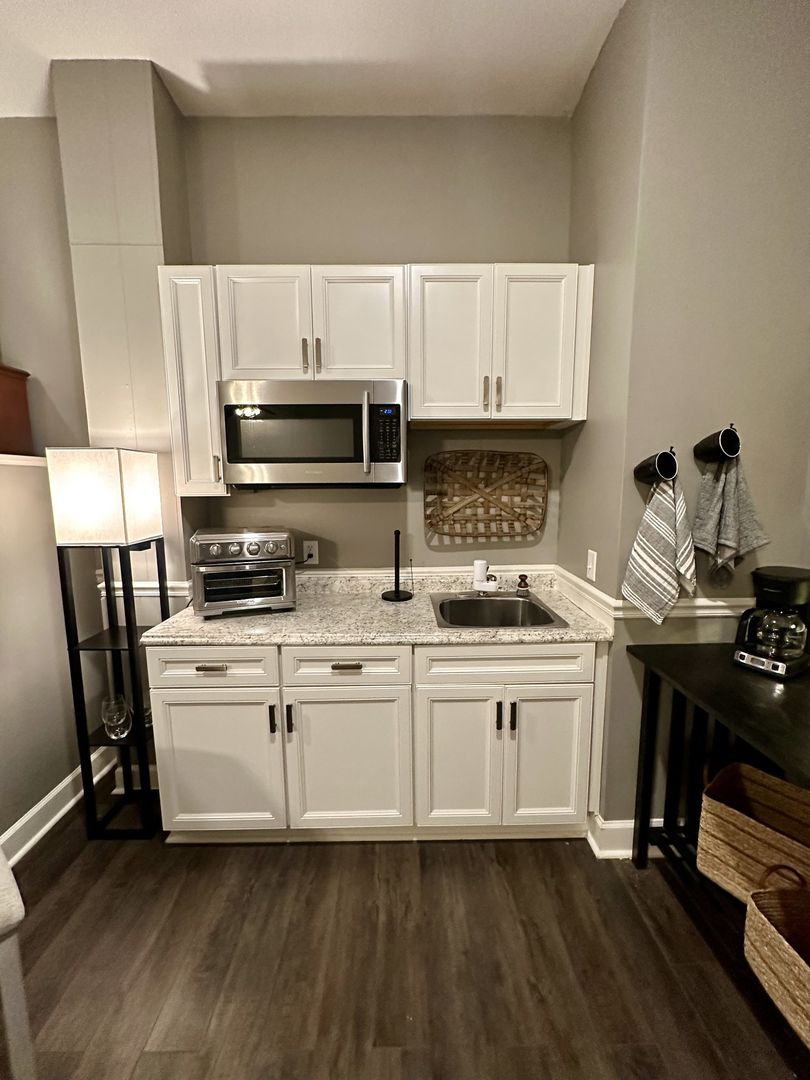 Brentwood Apartment: 6317 Wildwood Valley Dr
