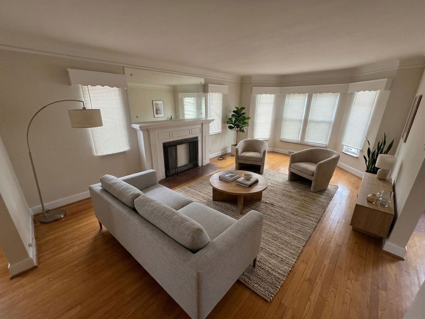 Detroit Apartment: 12847 Maiden Street