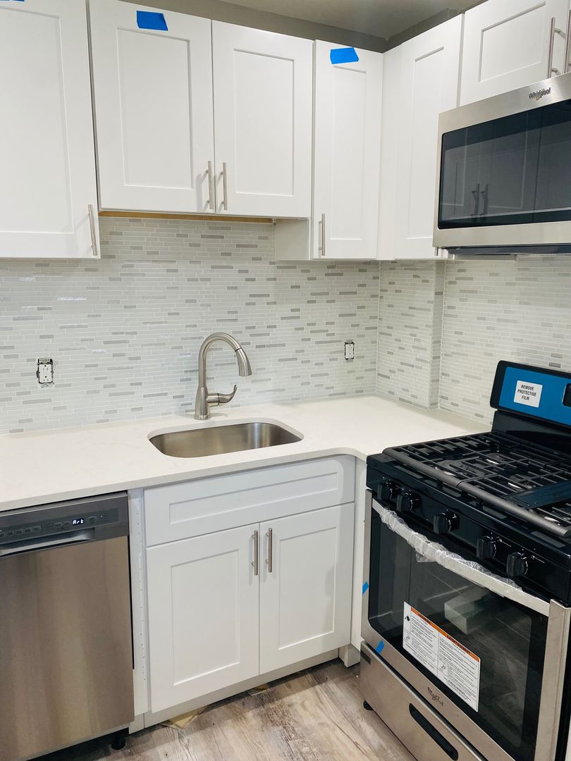 Philadelphia Apartment: 3826 Germantown Avenue (f/s)