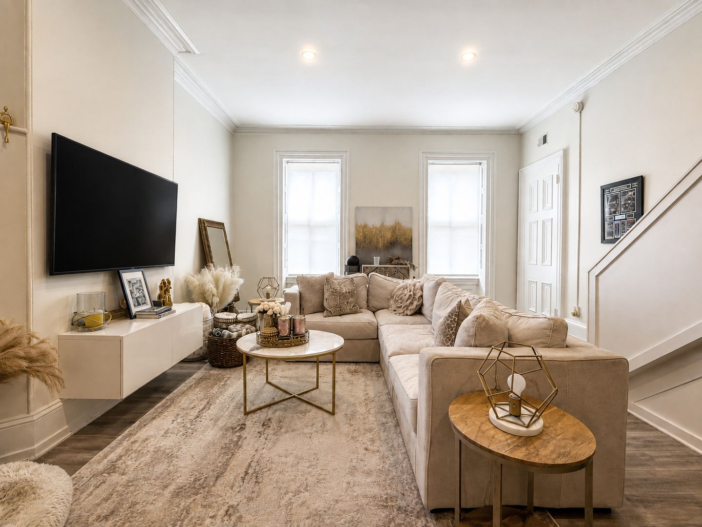 Philadelphia Apartment: 1035 Spruce St