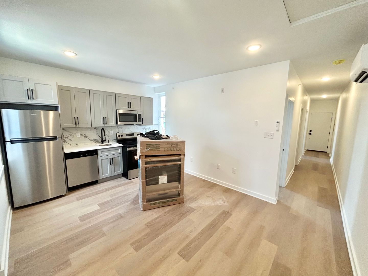 Philadelphia Apartment: 2725 W Girard Ave