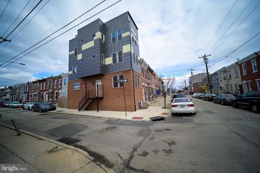Listing photo thumbnail