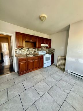 Spacious 2-Bedroom Apartment Available Now – Pet-Friendly – photo 1