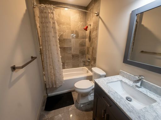 Listing photo thumbnail