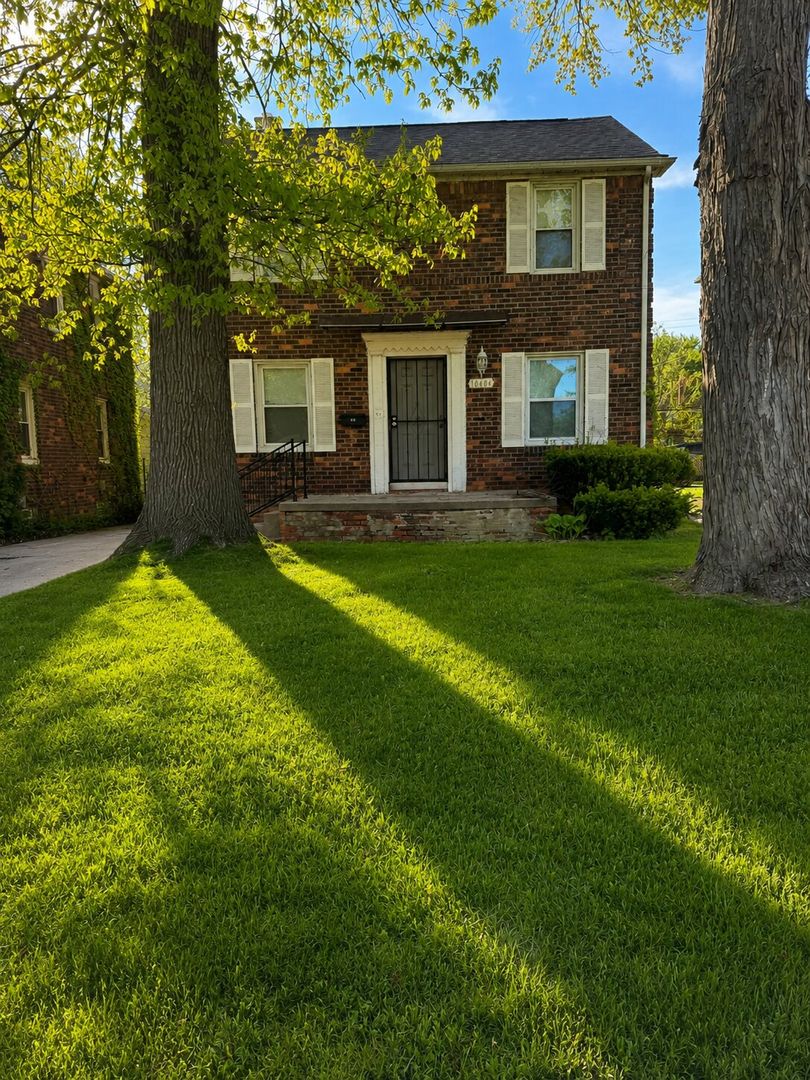 Detroit House: 10404 Somerset Avenue