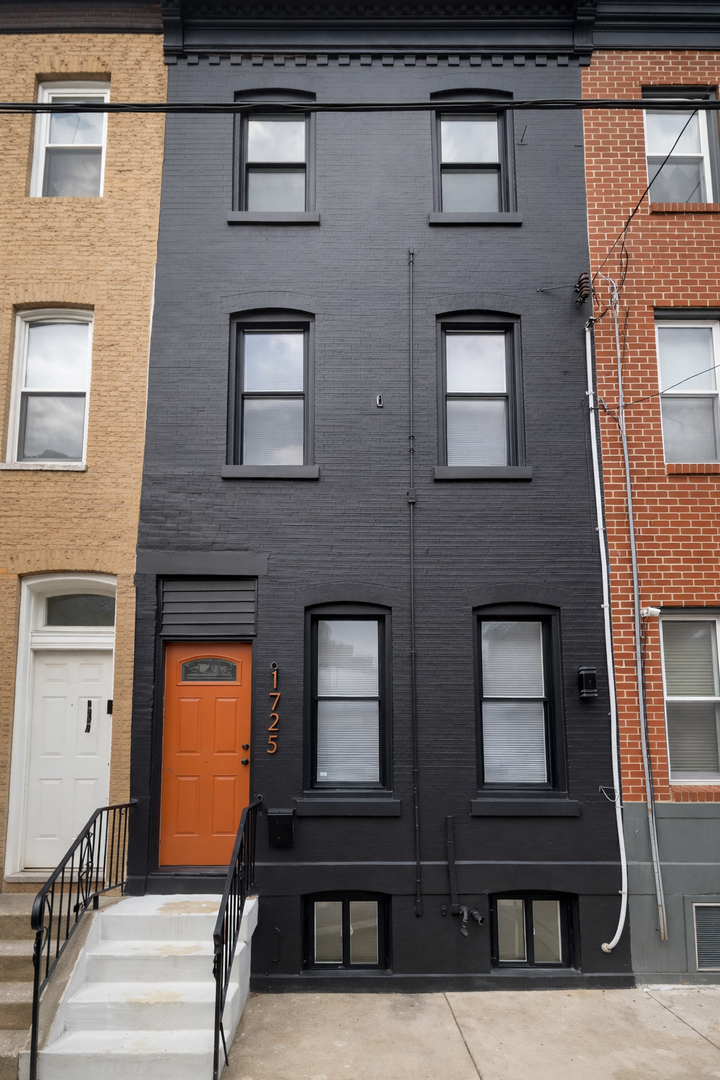 Philadelphia House: 1725 Monument Street