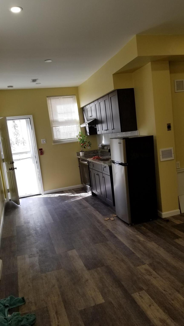 Philadelphia Apartment: 1120 Locust Street