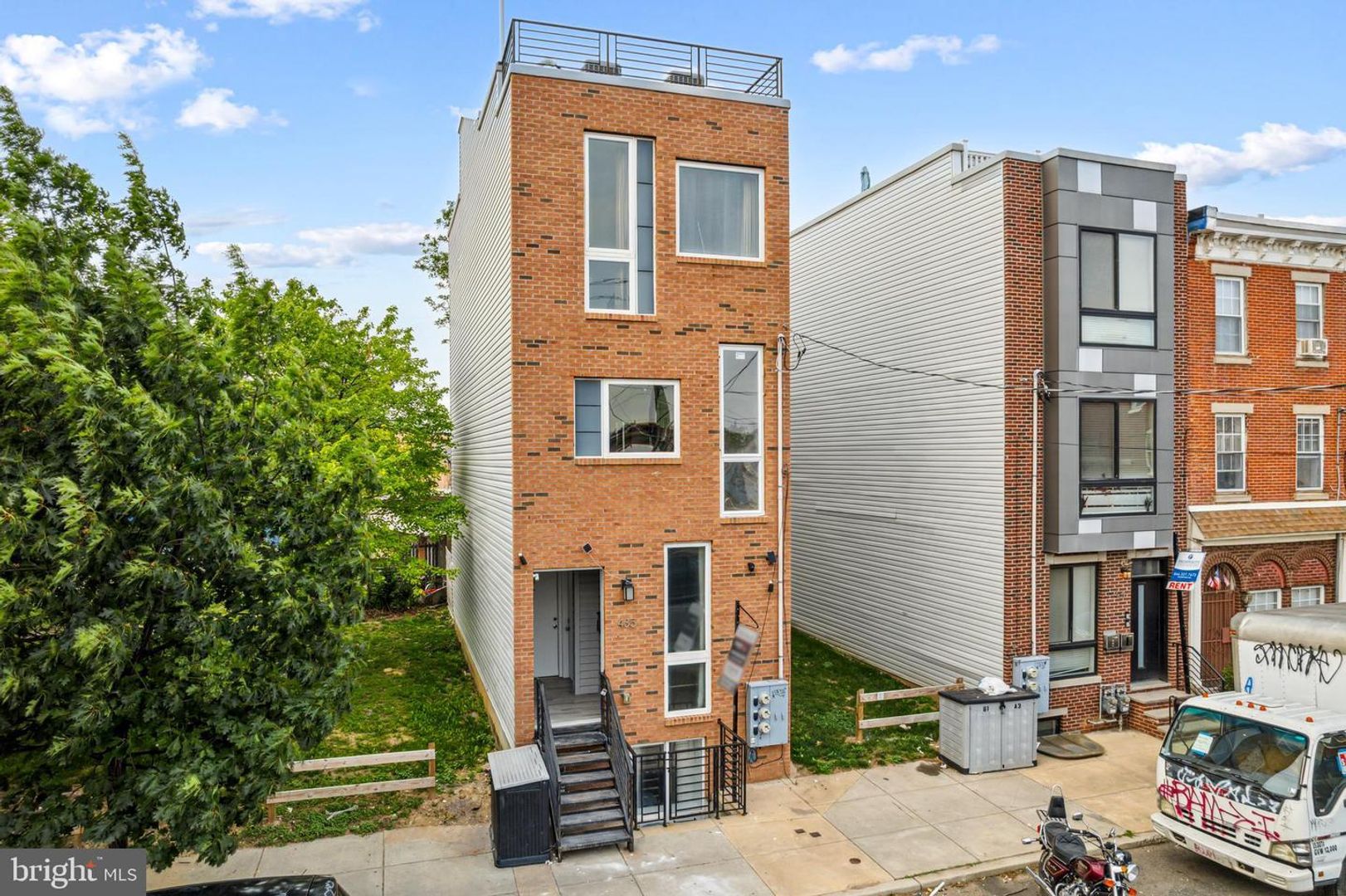 Philadelphia Apartment: 435 W Berks St