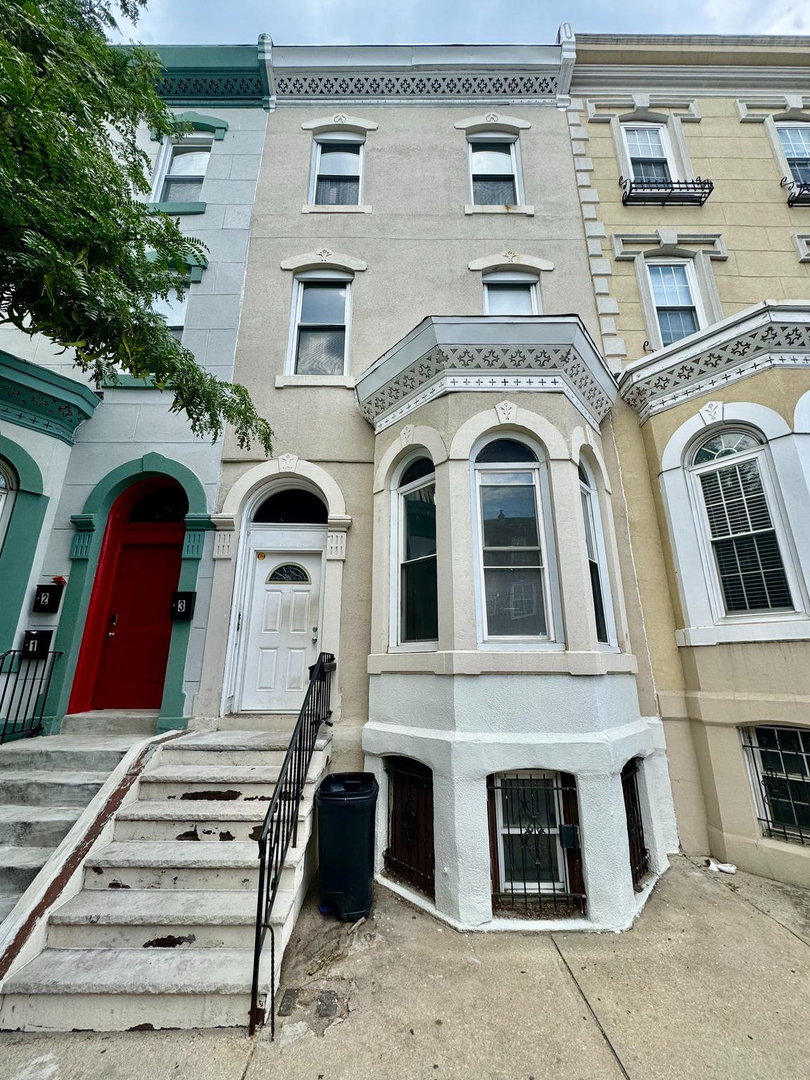 Philadelphia Apartment: 3011 West Girard Avenue