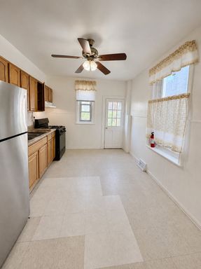 Listing photo thumbnail