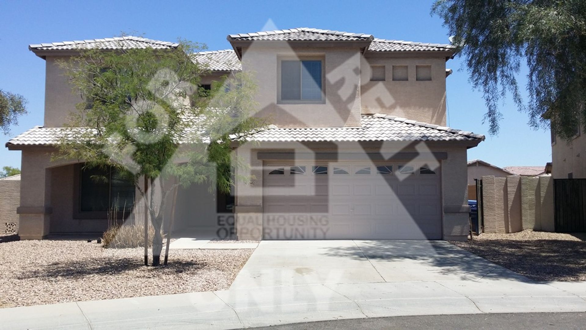 Avondale House: 2602 S 112th Dr