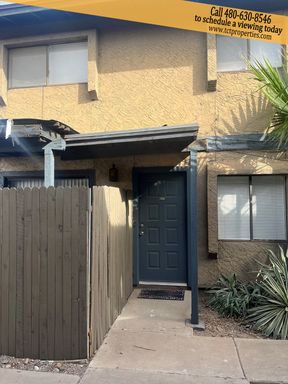 Updated Townhome in the heart of Chandler – photo 1