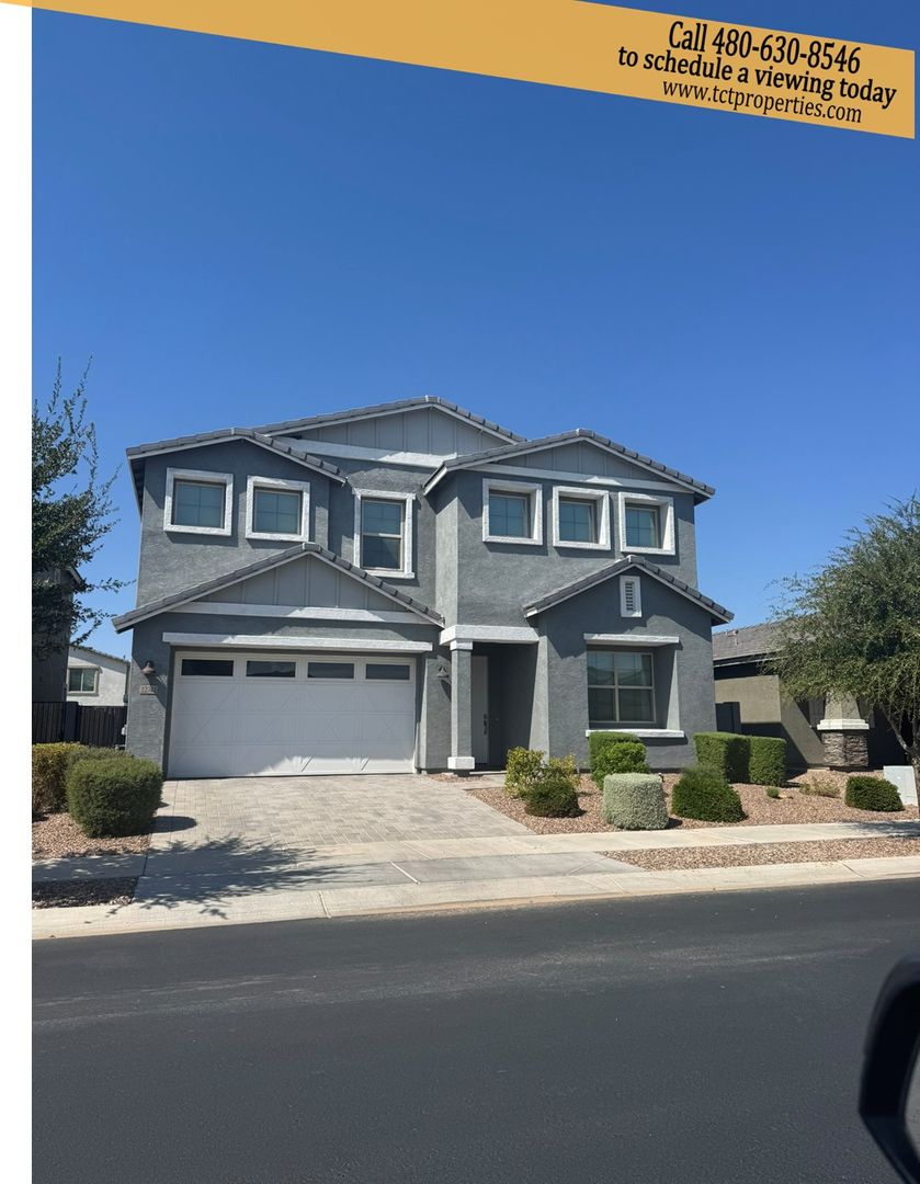 Queen Creek House: 22742 E Domingo Rd.