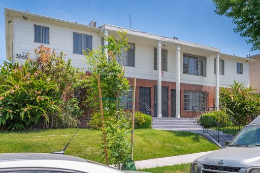 Move-In Ready: Unit 3868-07 - Beautiful 1-bedroom/1-bathroom apartment in the First Floor. - One Month Free. – photo 1