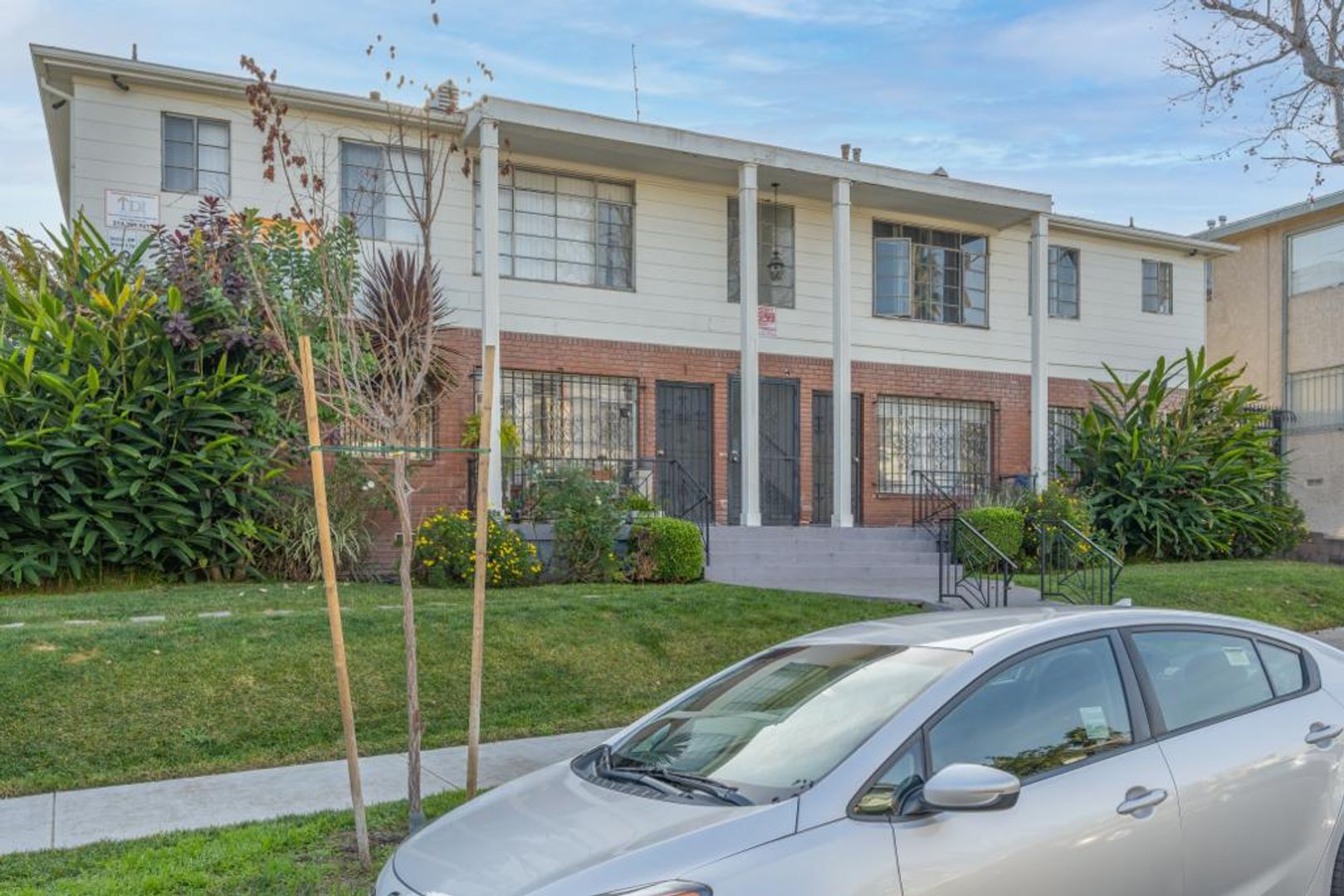 Los Angeles Apartment: 3862 S. Potomac Ave.