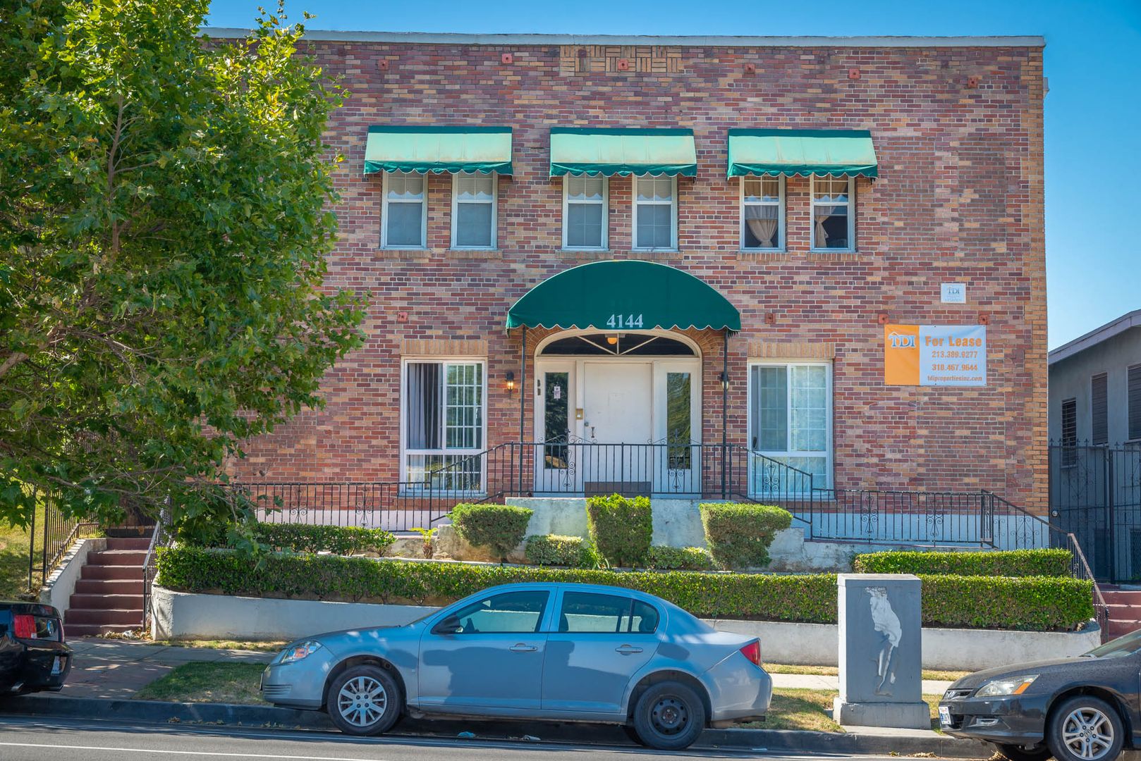 Los Angeles Apartment: 4144 W Adams Blvd