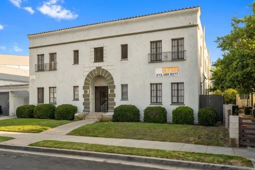 Move-In Ready: Unit 08 - Beautiful 1-bedroom/1-bathroom apartment in the Second Floor. - Two Week Off.