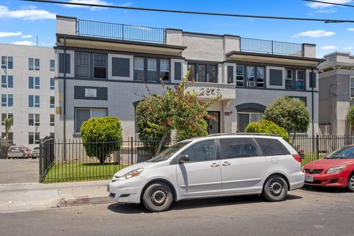 Move-In Ready: Unit 110 - Beautiful 1-bedroom/1-bathroom apartment in the First Floor. - One Month Free. – photo 1