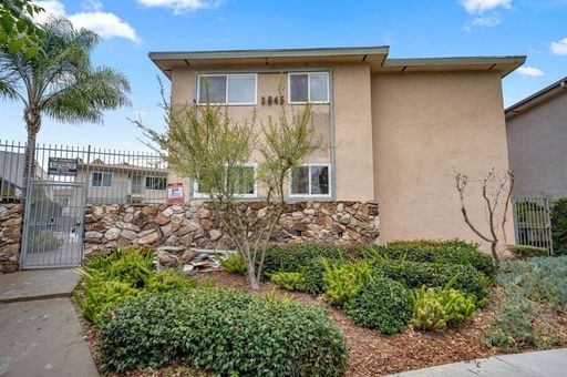 Move-In Ready: Unit 08 - Beautiful Studio/1-bathroom apartment in the First Floor. - On-site Pool. - One Month Free. – photo 1