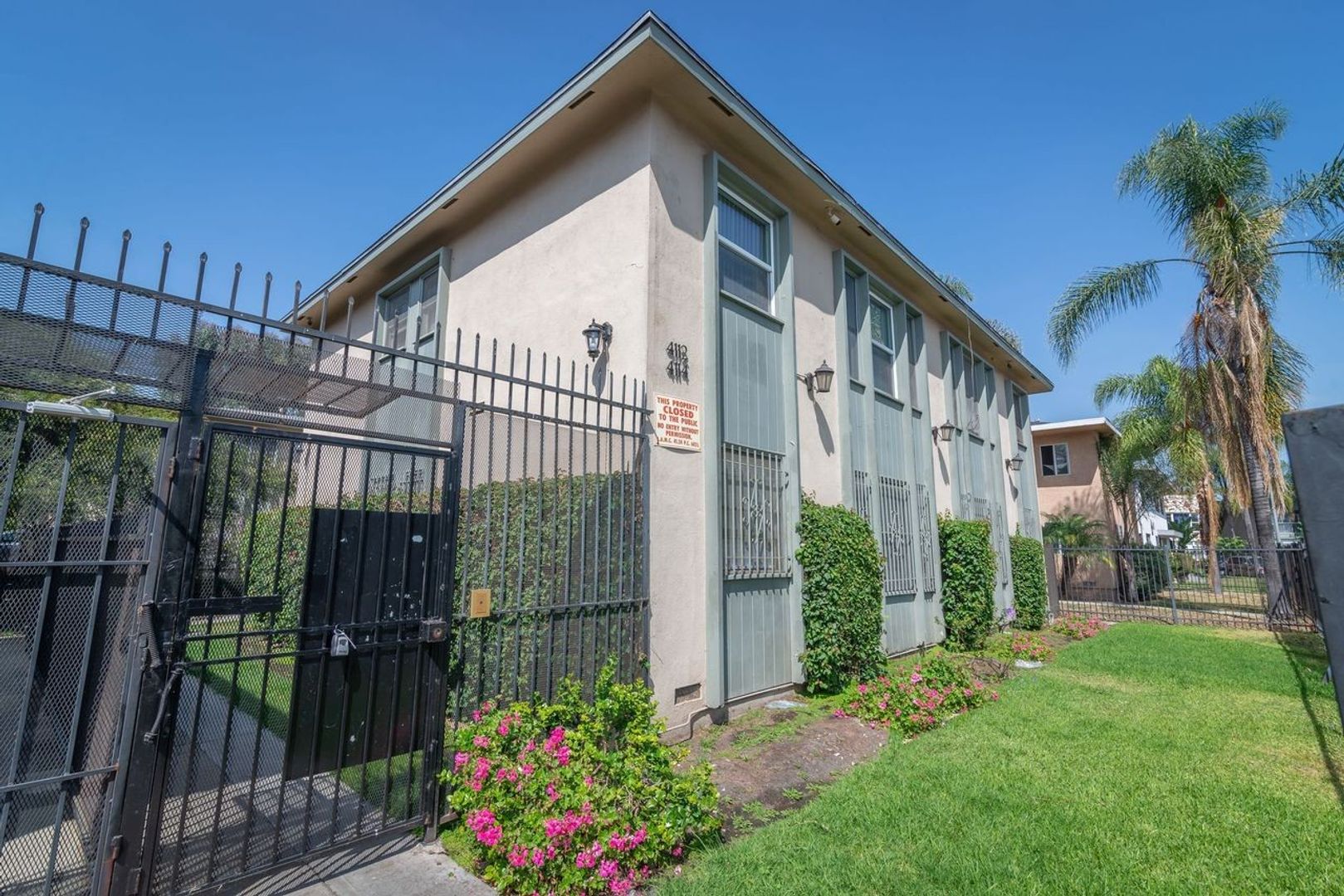 Los Angeles Apartment: 4108-4106 W. Palmwood Dr.