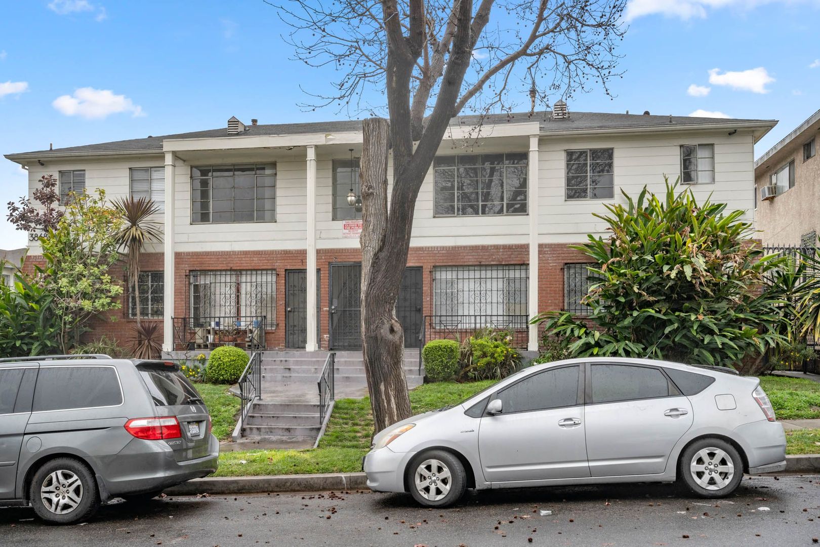 Los Angeles Apartment: 3862 S. Potomac Ave.