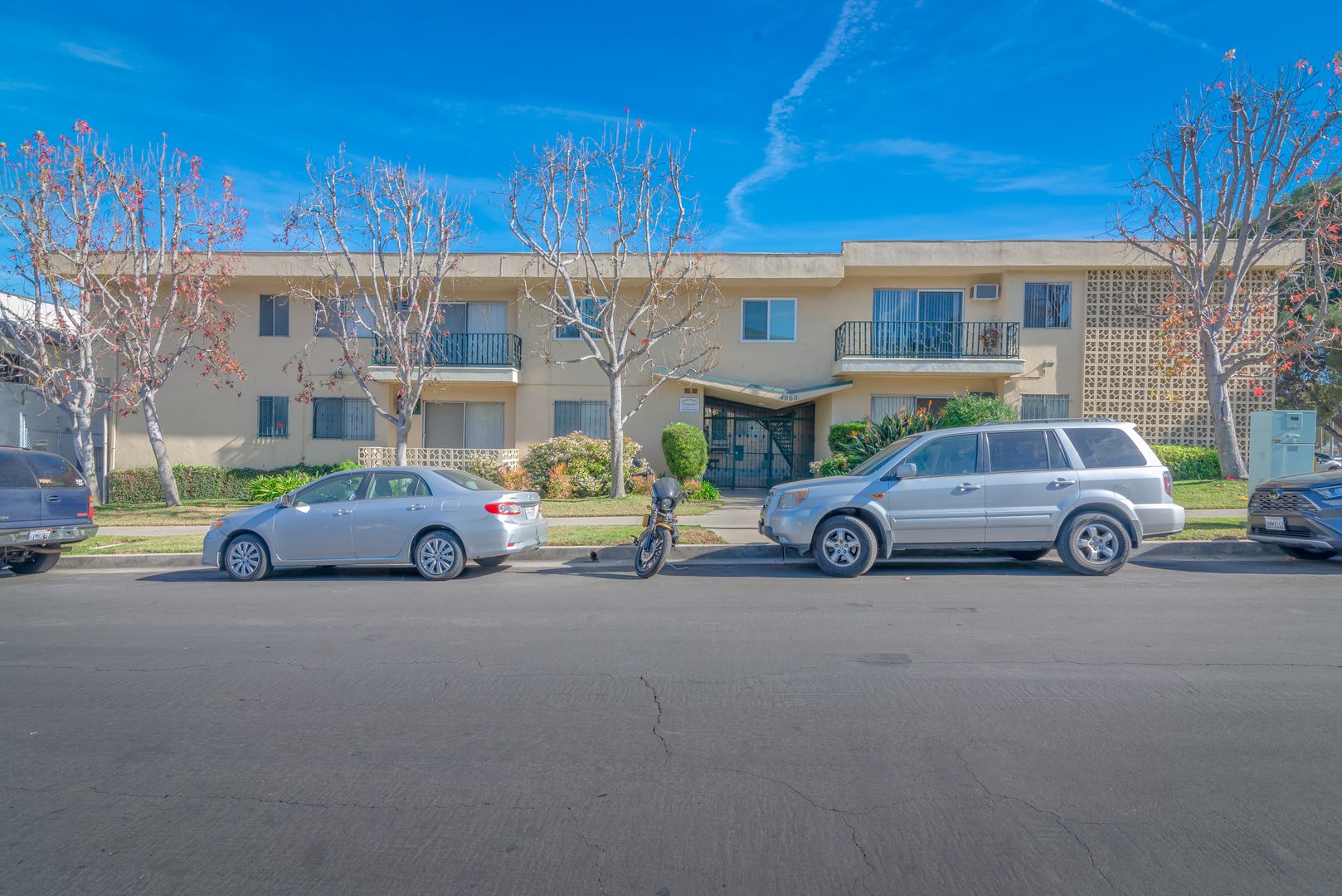 Los Angeles Apartment: 4060 Stevely Avenue