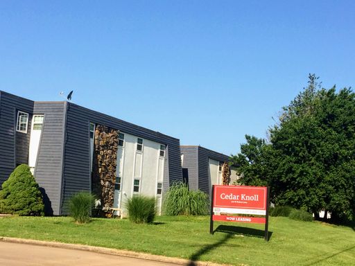 Cedar Knoll Apartments - Excellent Location - Across from Walmart on South Campbell – photo 1